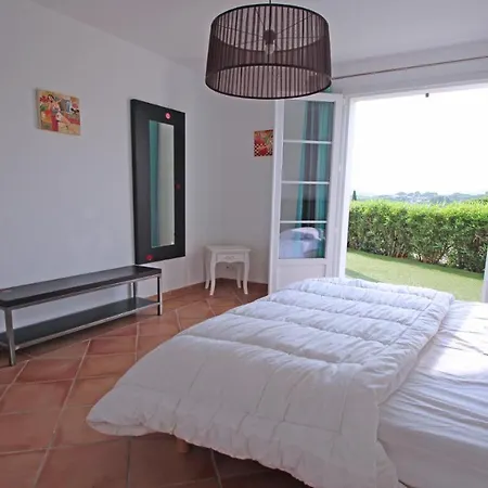 Ferienhaus Restanques - Beauchene