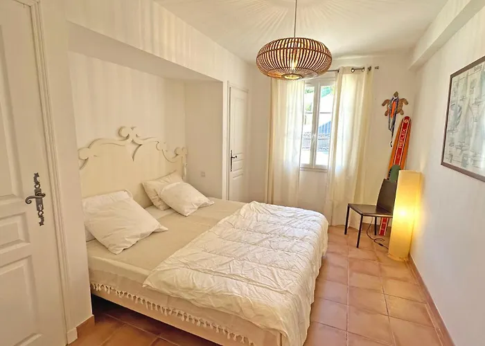 Vakantiehuis Restanques - Beauchene