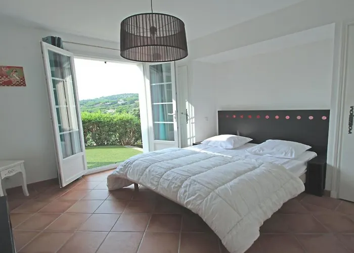 Vakantiehuis Restanques - Beauchene *