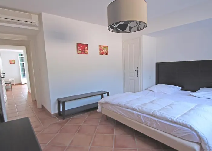 Restanques - Beauchene * סן-מקסים